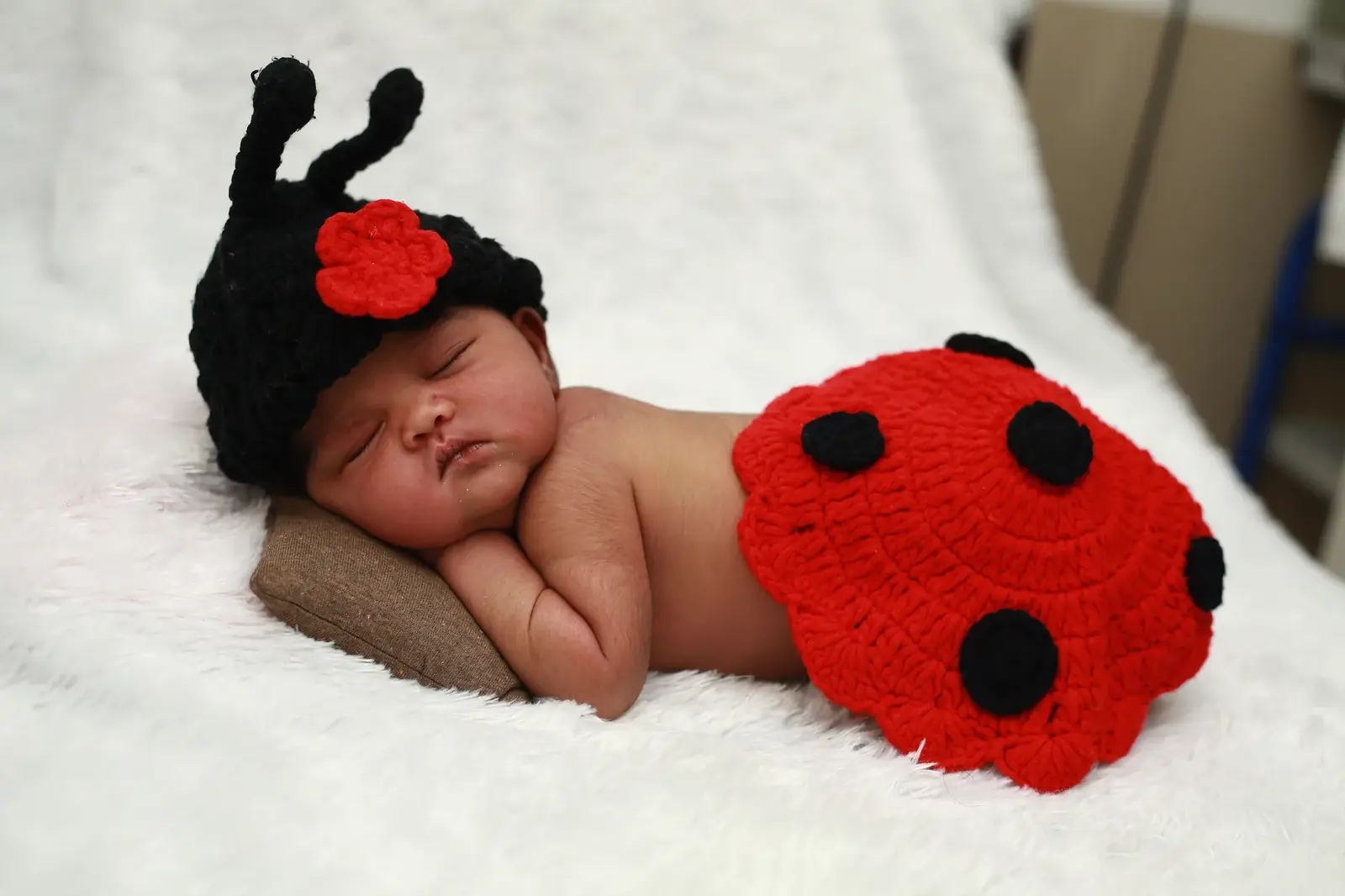 Baby Photoshoot by Dreams Infinite Photography Palladam - Floral decor