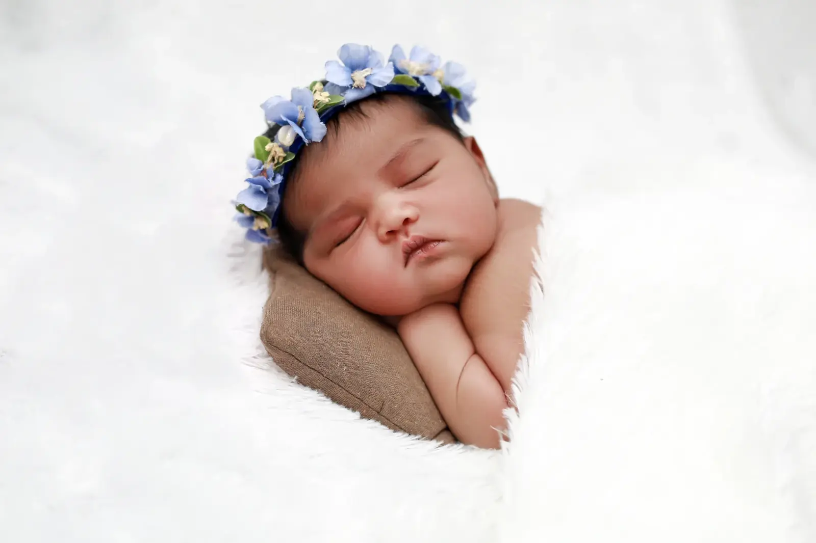 Baby Photoshoot by Dreams Infinite Photography Palladam - Tiny feet detail
